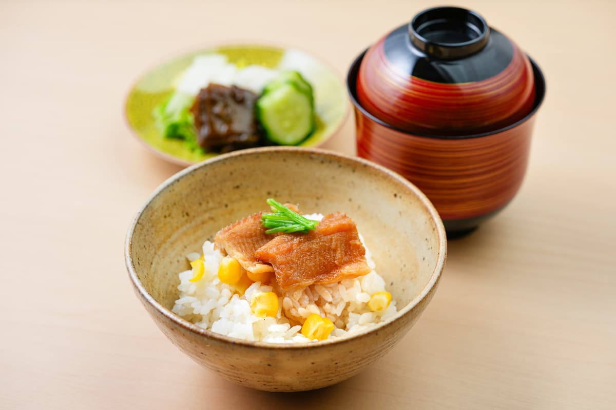とうもろこし御飯　煮穴子