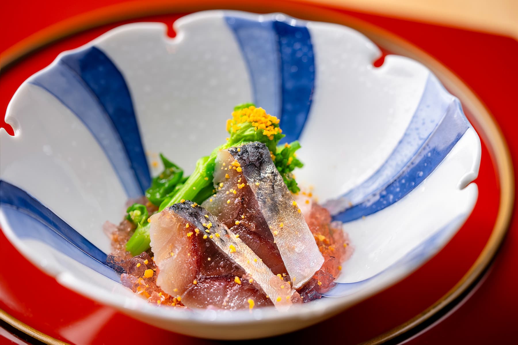 〆春告魚と菜の花　梅酢ジュレ