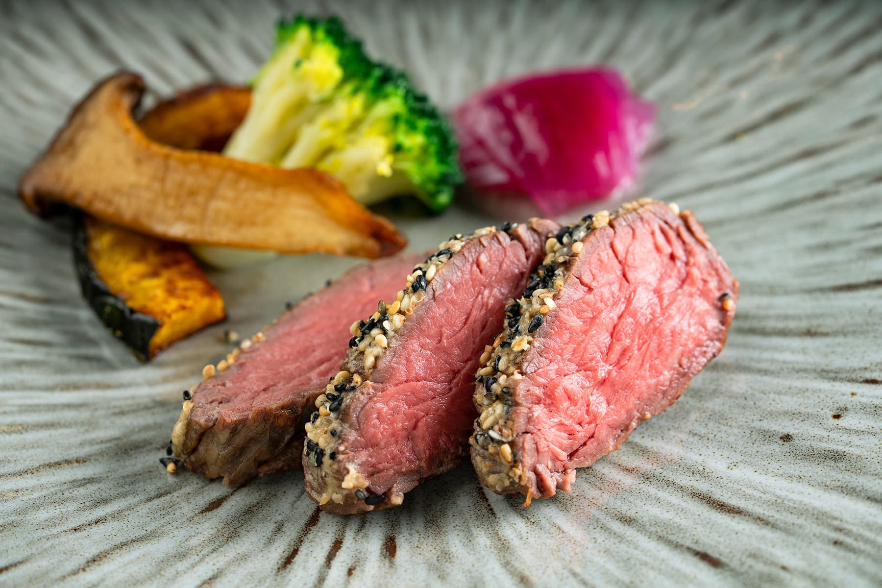 北海道産牛フィレ肉 彩り野菜と利久焼き